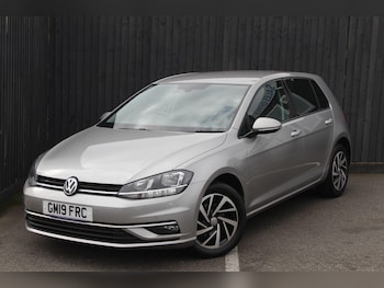 Used Volkswagen Golf 2019 for sale - 76924362: Photo
