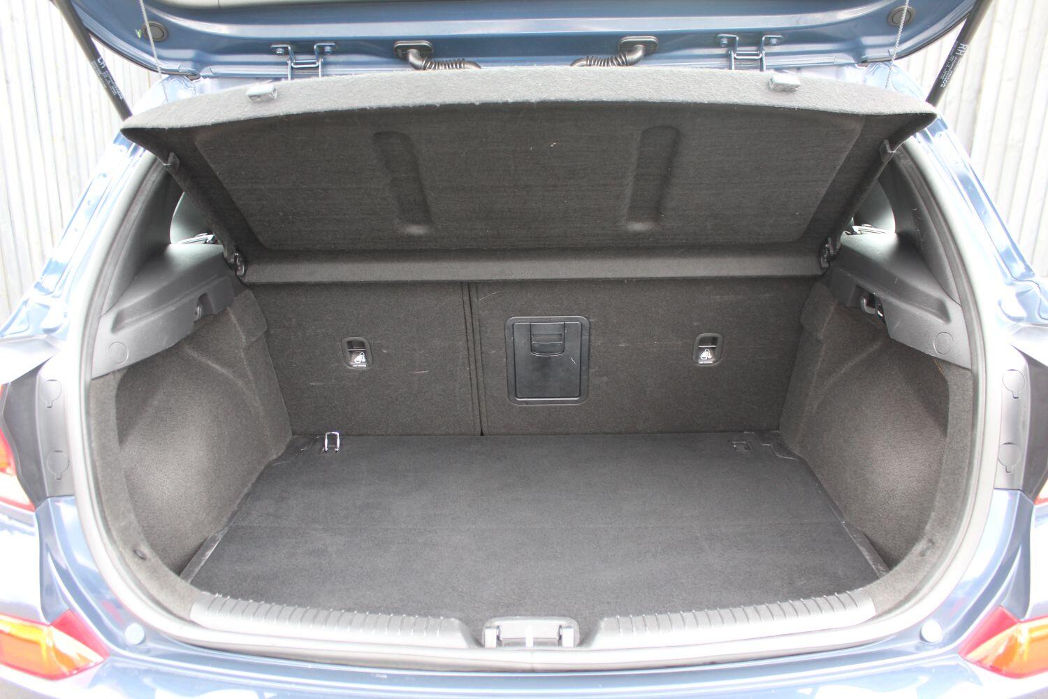 Used Hyundai i30 2017 for sale - 76924440: Photo 14