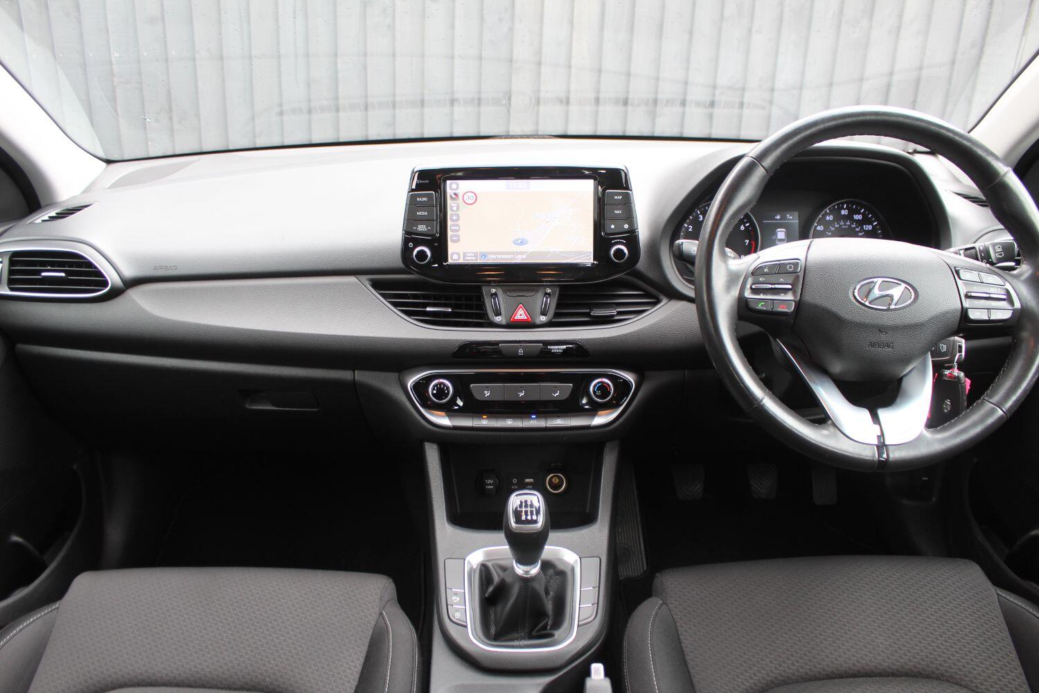 Used Hyundai i30 2017 for sale - 76924440: Photo 15