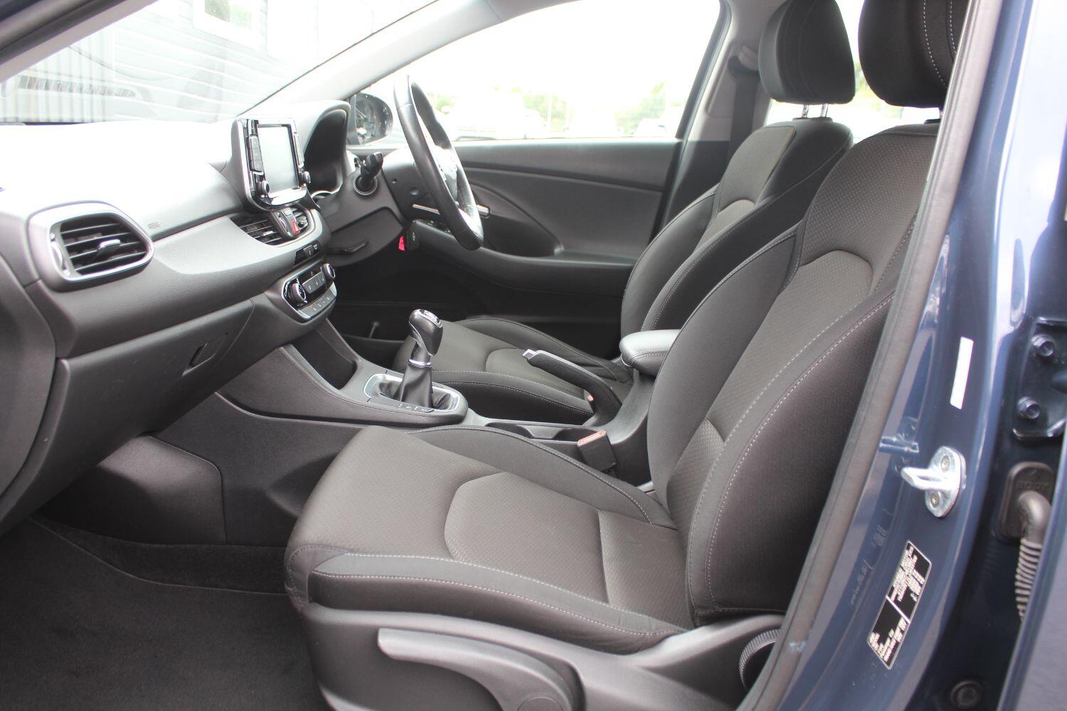 Used Hyundai i30 2017 for sale - 76924440: Photo 21