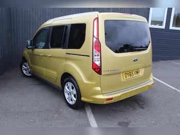Used Ford Tourneo Connect 2015 for sale - 77906605: Photo