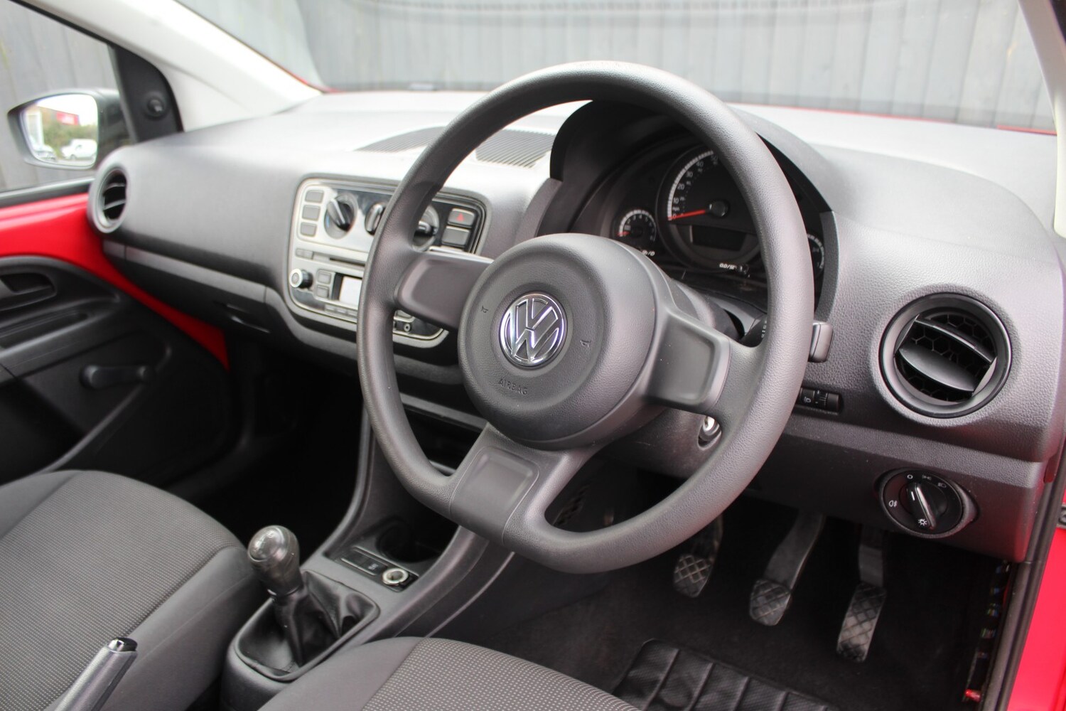 Used Volkswagen up! 2014 for sale - 76924368: Photo 11