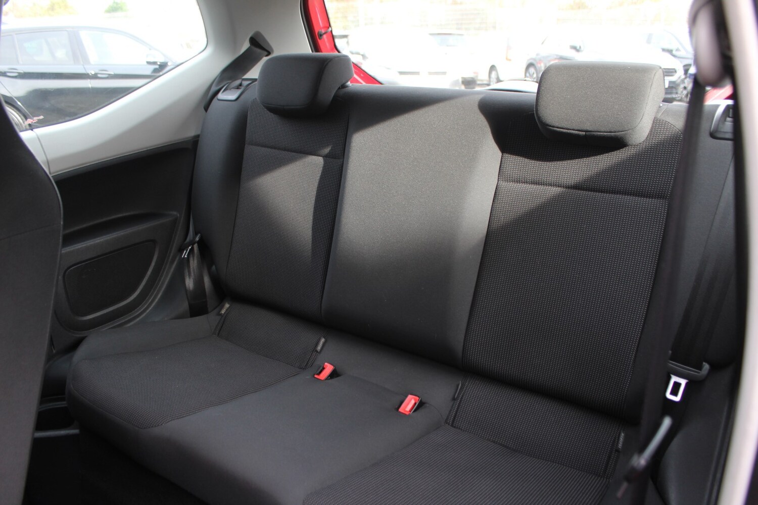 Used Volkswagen up! 2014 for sale - 76924368: Photo 14