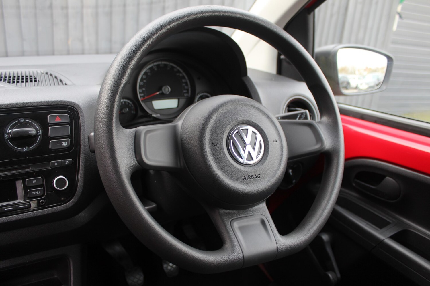 Used Volkswagen up! 2014 for sale - 76924368: Photo 17