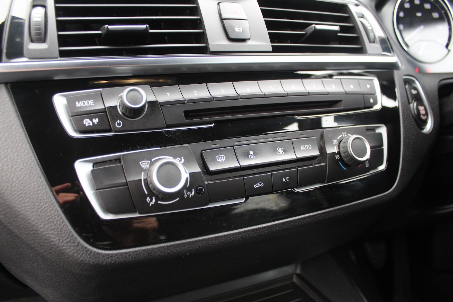 Used BMW 1 Series 2018 for sale - 76924344: Photo 17