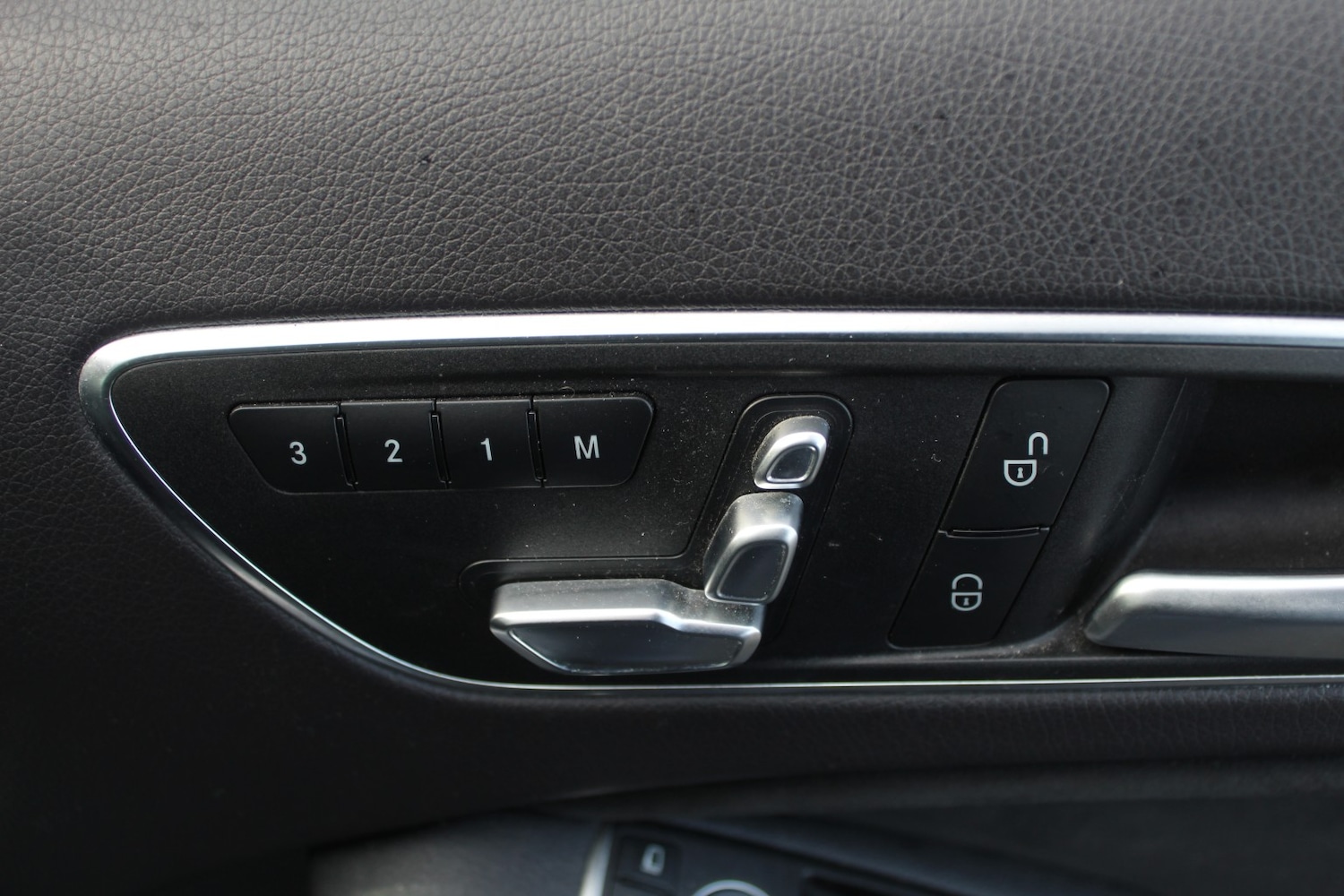 Used Mercedes-Benz A-Class 2017 for sale - 77991633: Photo 14