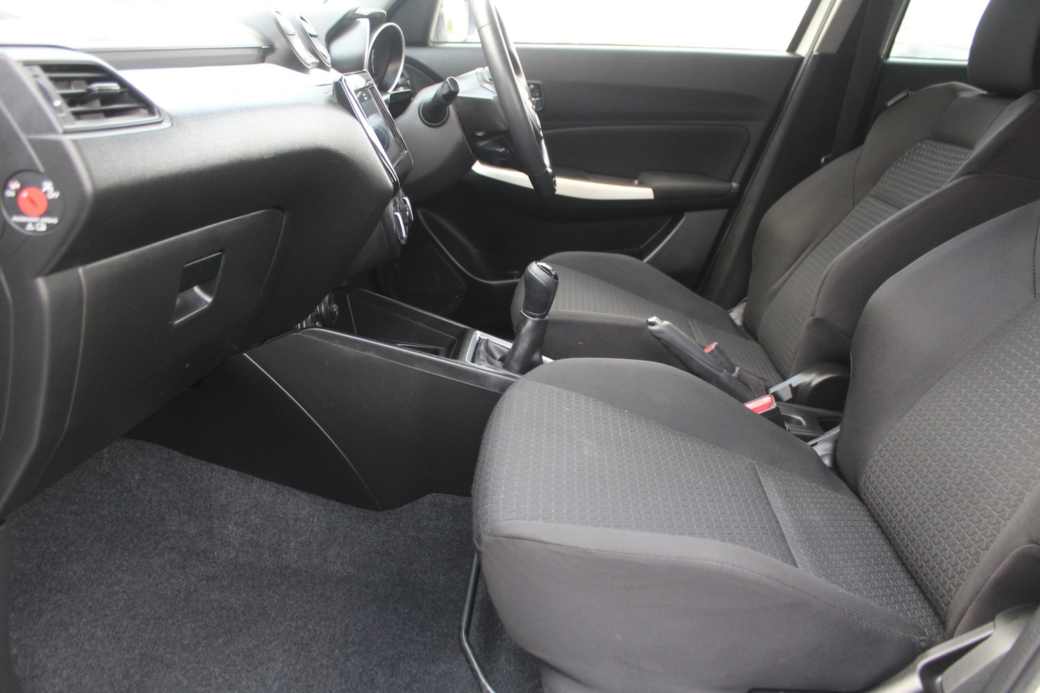 Used Suzuki Swift 2018 for sale - 77313922: Photo 17