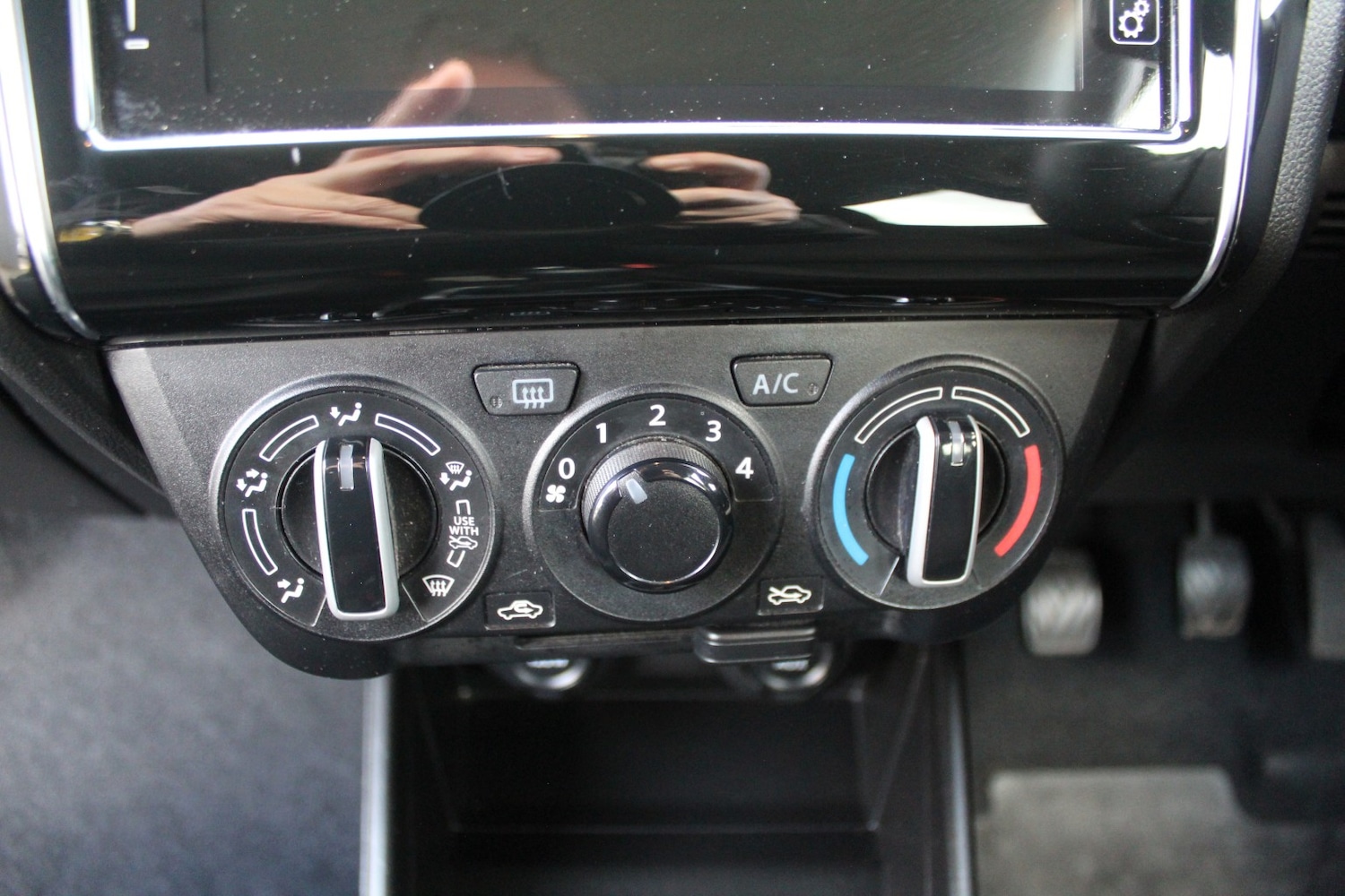 Used Suzuki Swift 2018 for sale - 77313922: Photo 19