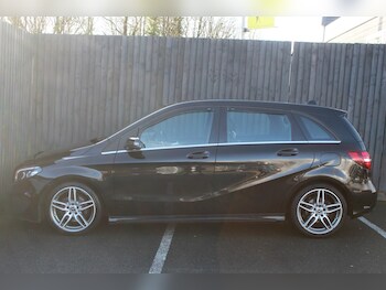 Used Mercedes-Benz B Class 2017 for sale - 77494675: Photo