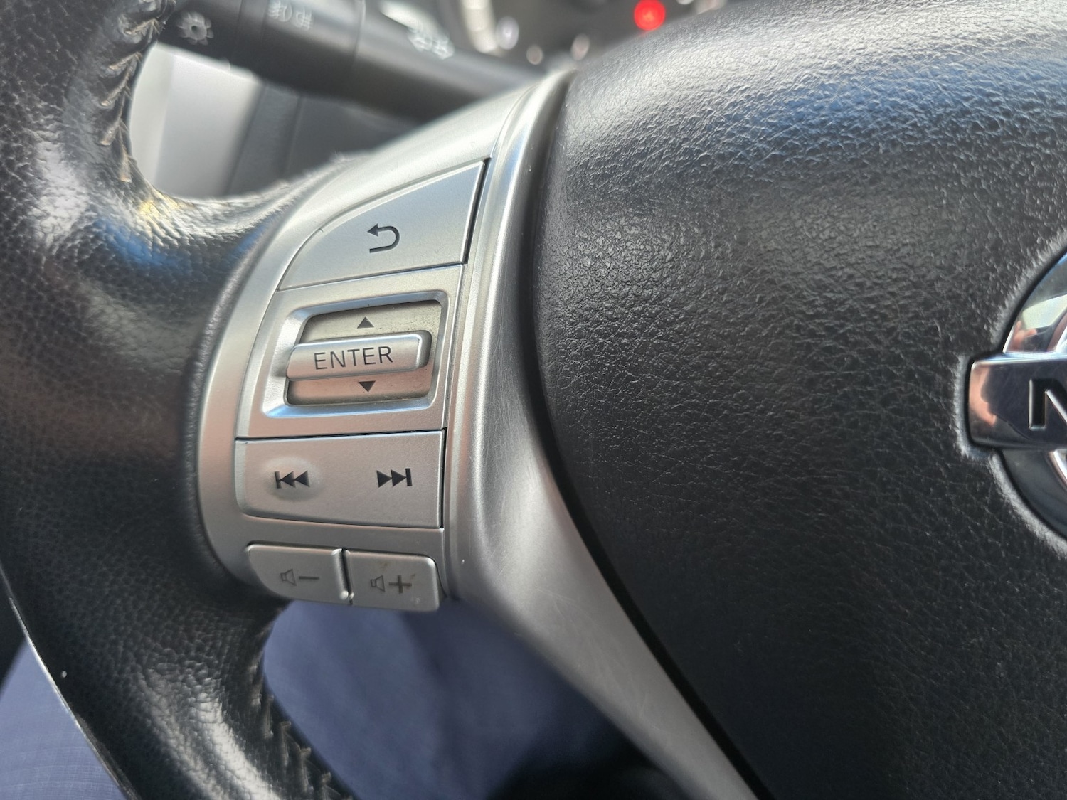 Used Nissan Navara 2016 for sale - 77494865: Photo 24