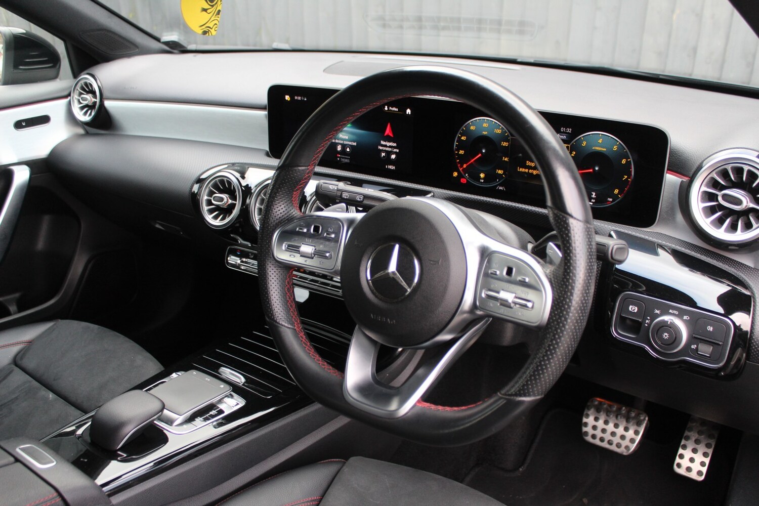 Used Mercedes-Benz A-Class 2018 for sale - 76924311: Photo 11