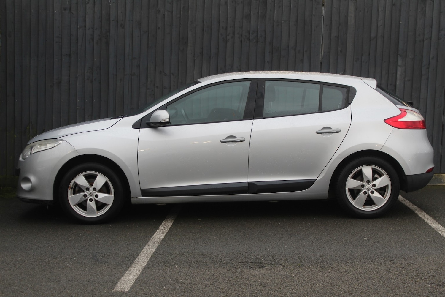 Used Renault Megane 2009 for sale - 77555075: Photo 4