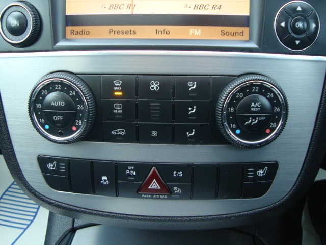 Used Mercedes-Benz R Class 2013 for sale - 76720079: Photo 18