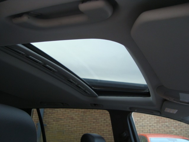 Used Mercedes-Benz R Class 2013 for sale - 76720079: Photo 24