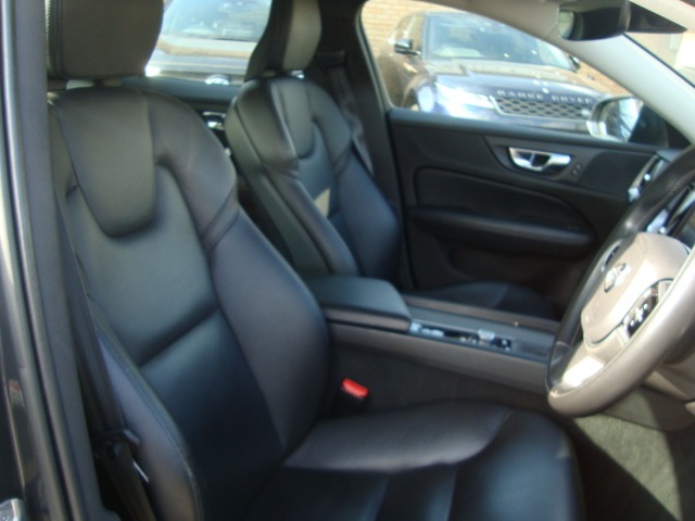 Used Volvo V60 2018 for sale - 76098348: Photo 16