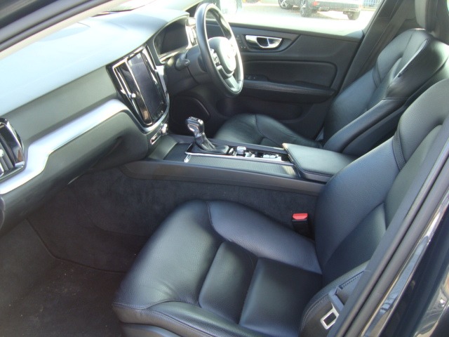 Used Volvo V60 2018 for sale - 76098348: Photo 5
