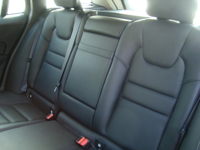 Used Volvo V60 2018 for sale - 76098348: Photo 9