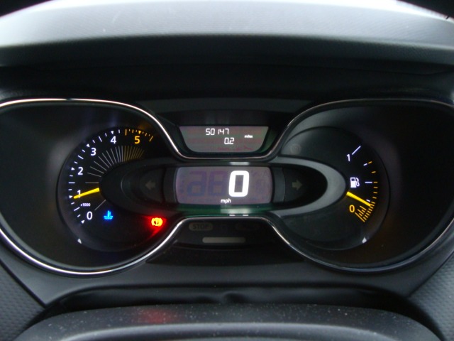 Used Renault Captur 2015 for sale - 76714107: Photo 16