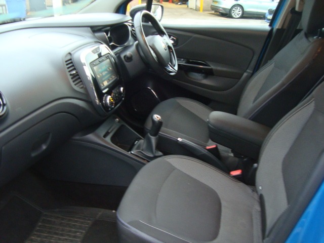 Used Renault Captur 2015 for sale - 76714107: Photo 5