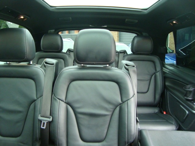 Used Mercedes-Benz V-Class 2022 for sale - 76348670: Photo 14