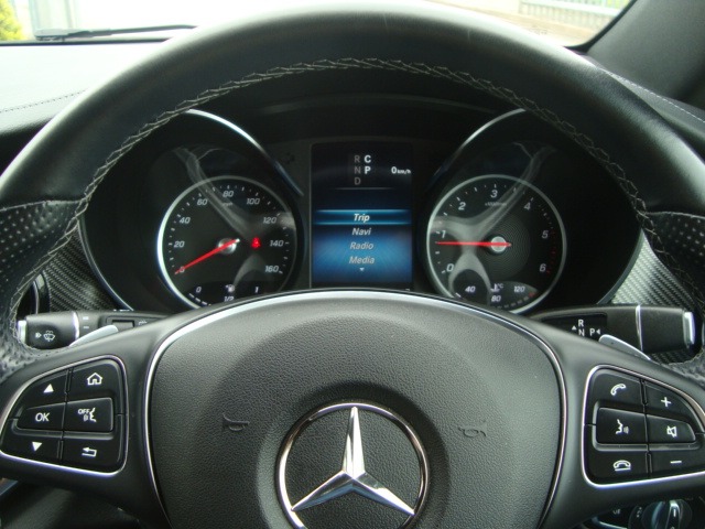 Used Mercedes-Benz V-Class 2022 for sale - 76348670: Photo 26