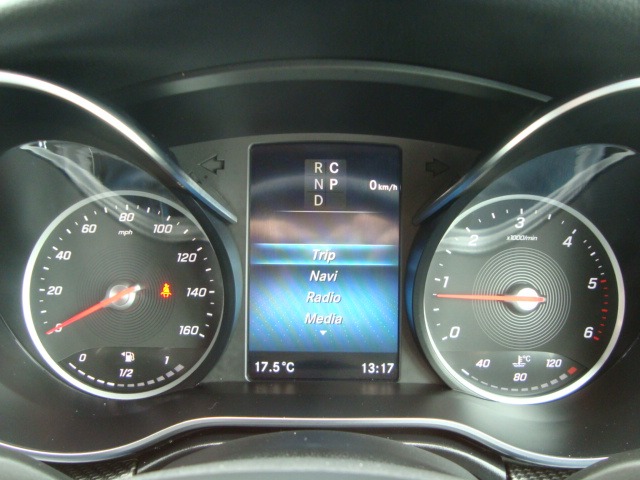 Used Mercedes-Benz V-Class 2022 for sale - 76348670: Photo 27