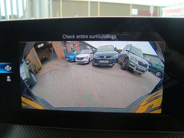 Used Mercedes-Benz V-Class 2022 for sale - 76348670: Photo 32