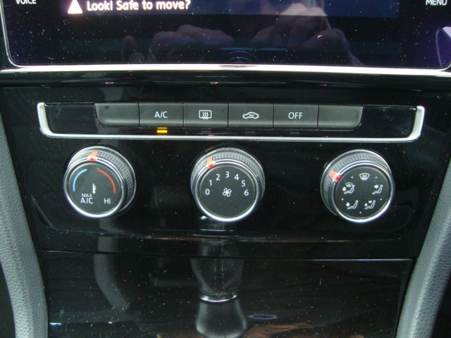 Used Volkswagen Golf 2020 for sale - 76440002: Photo 19