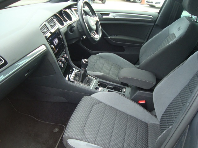 Used Volkswagen Golf 2020 for sale - 76440002: Photo 5