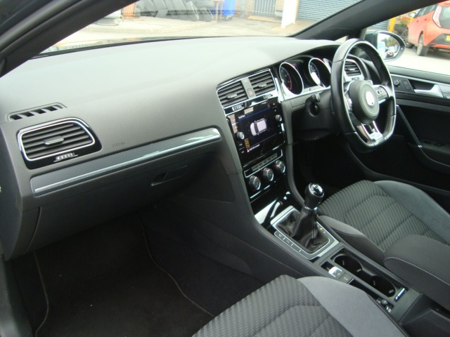 Used Volkswagen Golf 2020 for sale - 76440002: Photo 6