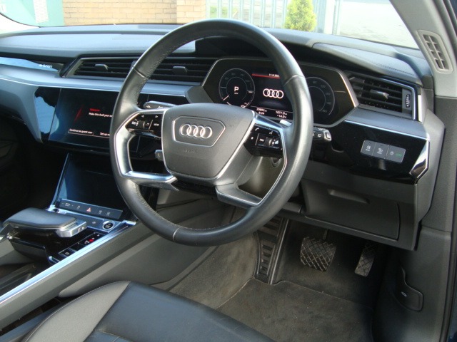Used Audi e-tron 2021 for sale - 76098856: Photo 14
