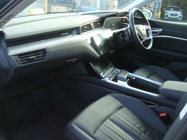 Used Audi e-tron 2021 for sale - 76098856: Photo 5