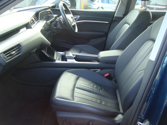 Used Audi e-tron 2021 for sale - 76098856: Photo 6