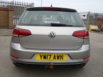 Used Volkswagen Golf 2017 for sale - 75662203: Photo