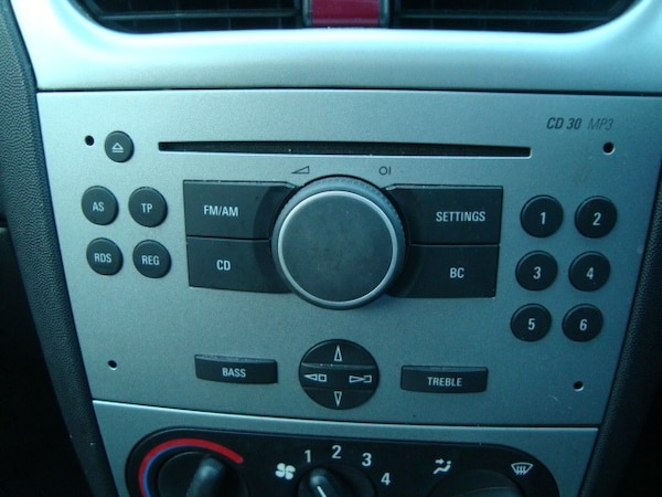 Used Vauxhall Tigra 2009 for sale - 76252792: Photo 17