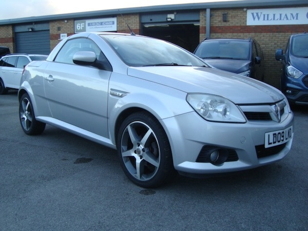 Used Vauxhall Tigra 2009 for sale - 76252792: Photo 19