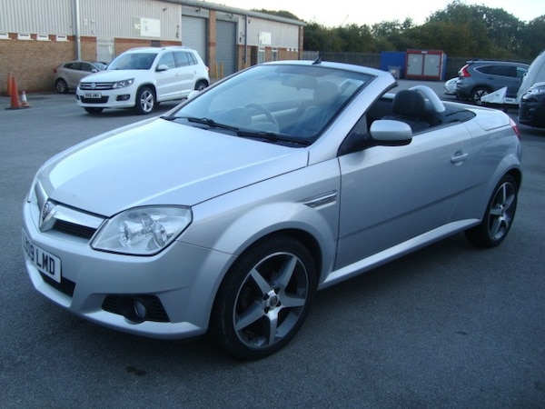 Used Vauxhall Tigra 2009 for sale - 76252792: Photo 25