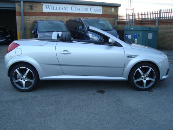 Used Vauxhall Tigra 2009 for sale - 76252792: Photo 31