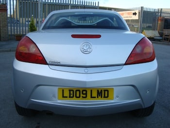 Used Vauxhall Tigra 2009 for sale - 76252792: Photo