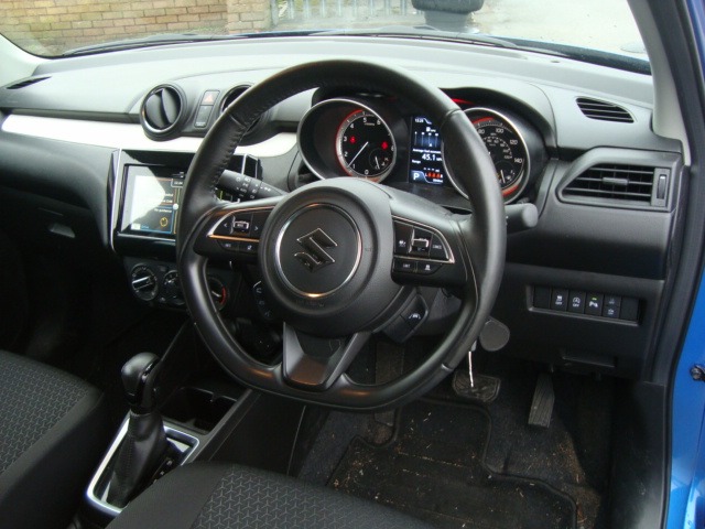 Used Suzuki Swift 2024 for sale - 77240396: Photo 9