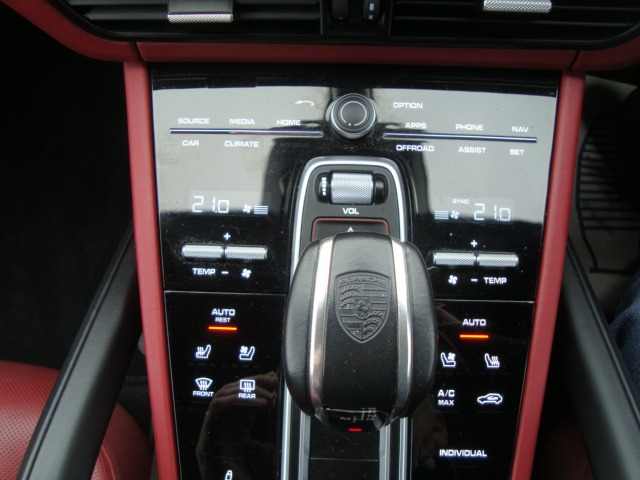 Used Porsche Cayenne 2021 for sale - 77796803: Photo 36