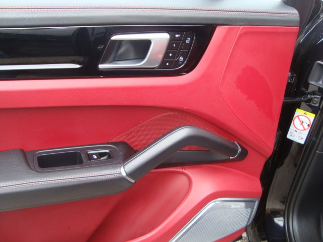 Used Porsche Cayenne 2021 for sale - 77796803: Photo 8