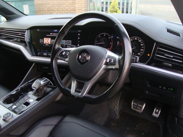 Used Volkswagen Touareg 2019 for sale - 76853589: Photo 15