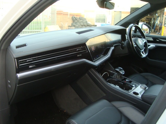 Used Volkswagen Touareg 2019 for sale - 76853589: Photo 6