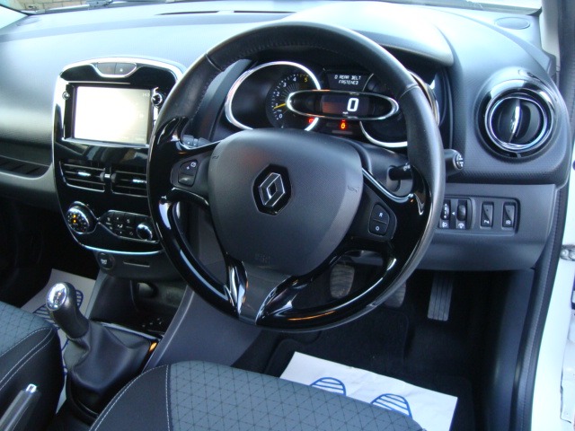 Used Renault Clio 2014 for sale - 77140940: Photo 9