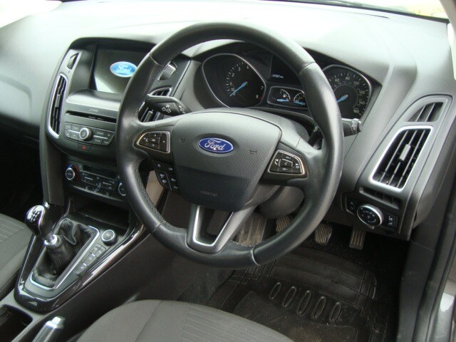 Used Ford Focus 2017 for sale - 77909933: Photo 11