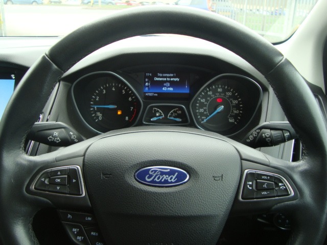 Used Ford Focus 2017 for sale - 77909933: Photo 14