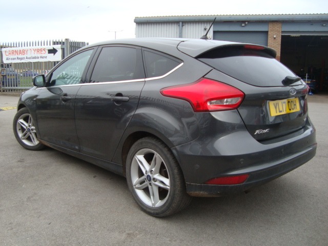 Used Ford Focus 2017 for sale - 77909933: Photo 2