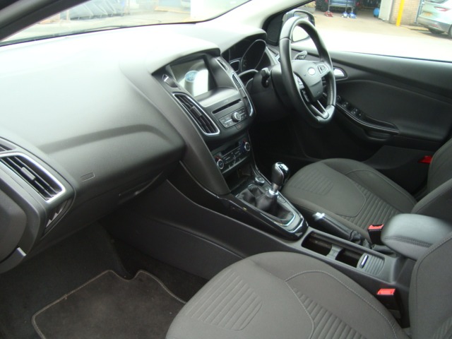 Used Ford Focus 2017 for sale - 77909933: Photo 5