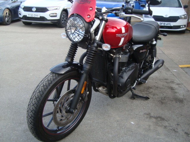 Triumph BONNEVILLE